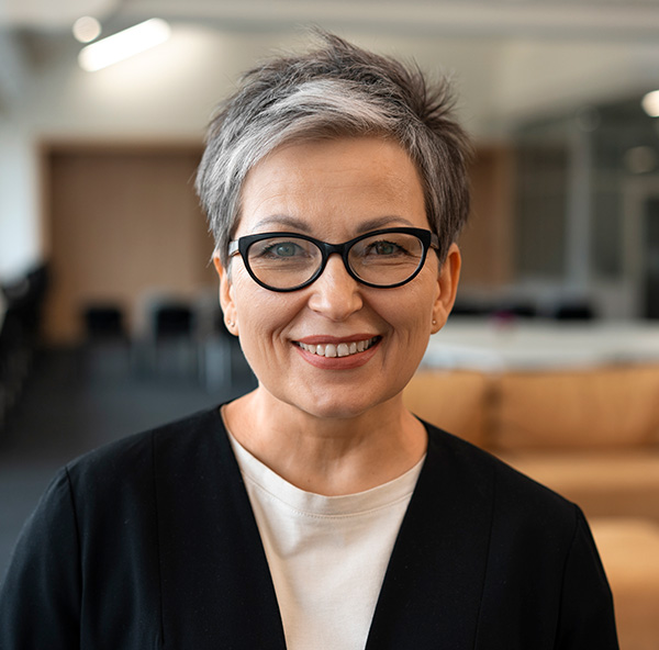 Ava - Financial Services Advisor